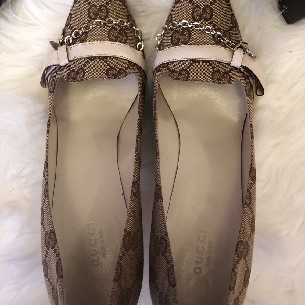 Gucci Pointed Pumps